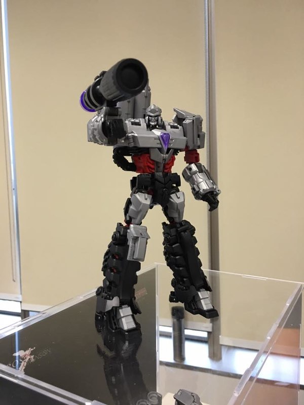 New Pictures Of Maketoys Unofficial MP ReMaster Megatron Despotron, Cross Dimension And More 13 (13 of 40)
